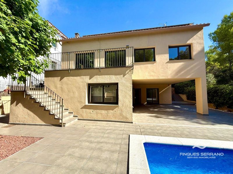 Chalet Independiente en venta El Vendrell, Tarragona. Ref: 2095. Finques Serrano