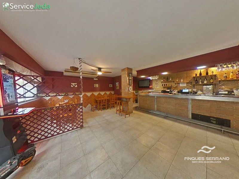 Local Comercial en alquiler y traspaso El Vendrell, Tarragona. Ref: 2145. Finques Serrano