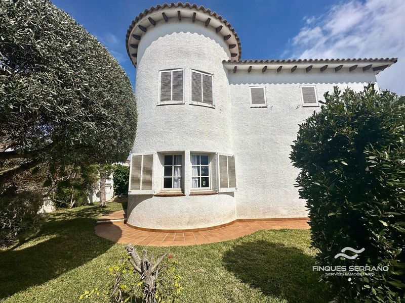 Chalet Independiente en venta El Vendrell, Tarragona. Ref: 2163. Finques Serrano