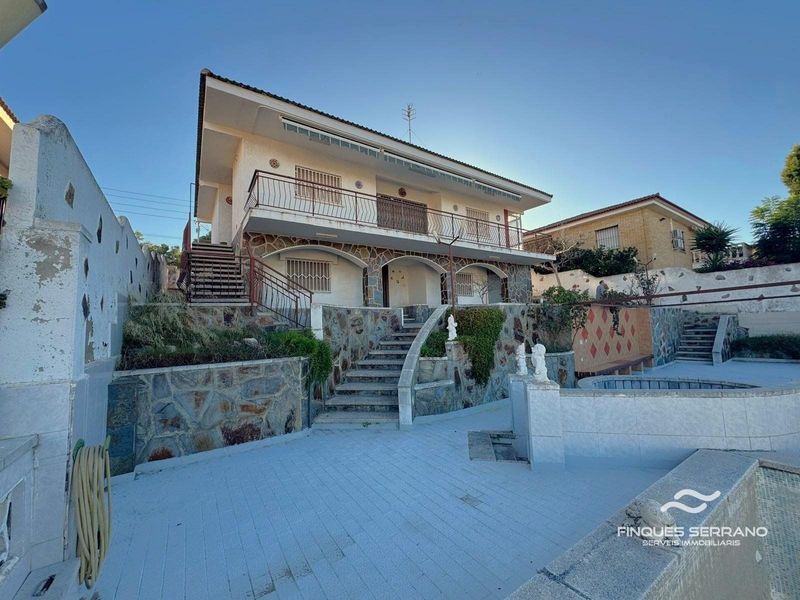 Chalet Independiente en venta Segur De Calafell, Tarragona. Ref: 2207. Finques Serrano