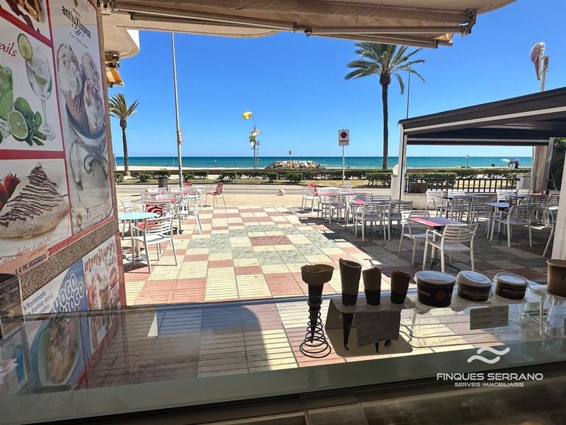 Locaux en vente Cunit, Tarragona. Ref: 2239. Finques Serrano