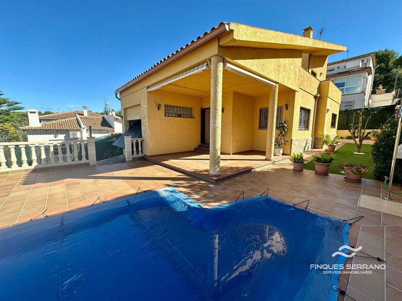 Chalet Independiente en venta El Vendrell, Tarragona. Ref: 2690. Finques Serrano