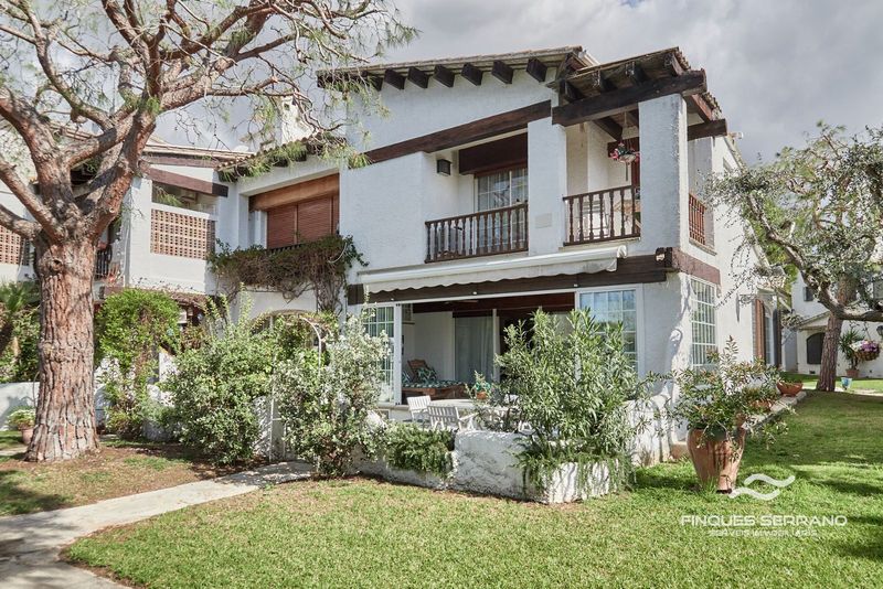 Herenhuis te koop Calafell, Tarragona. Ref: 2708. Finques Serrano