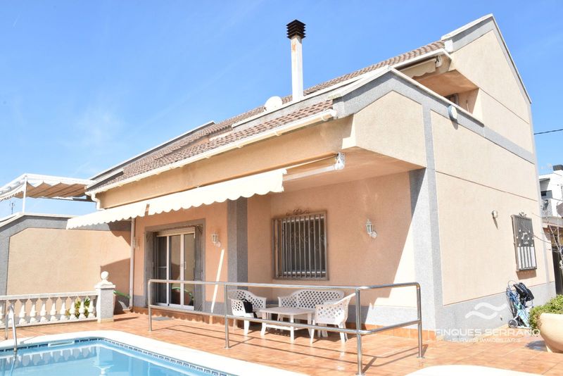 Xalet Independent en venda Calafell, Tarragona. Ref: 2741. Finques Serrano