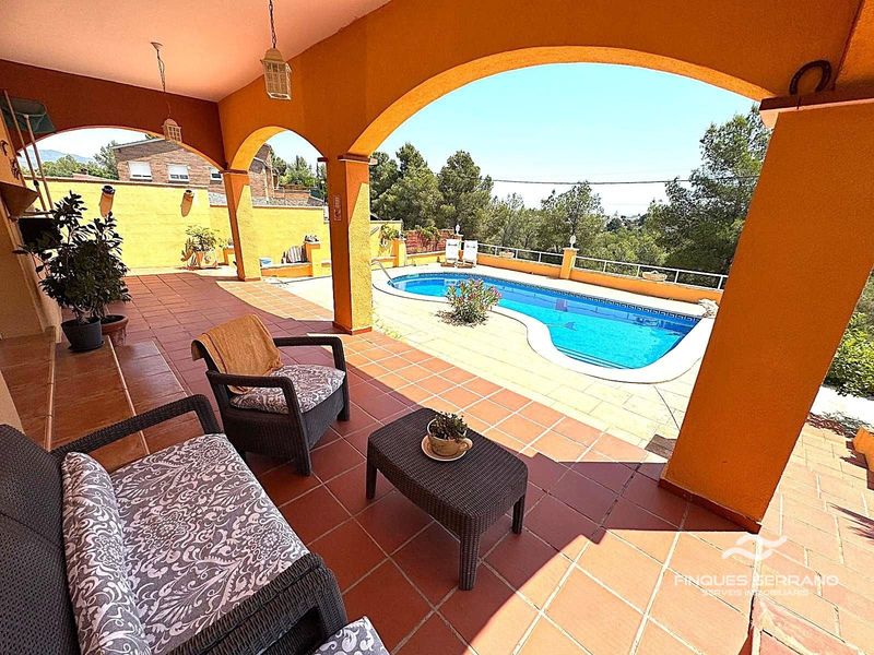 Fristående Villa till salu La Bisbal del Penedes, Tarragona. Ref: 2845. Finques Serrano