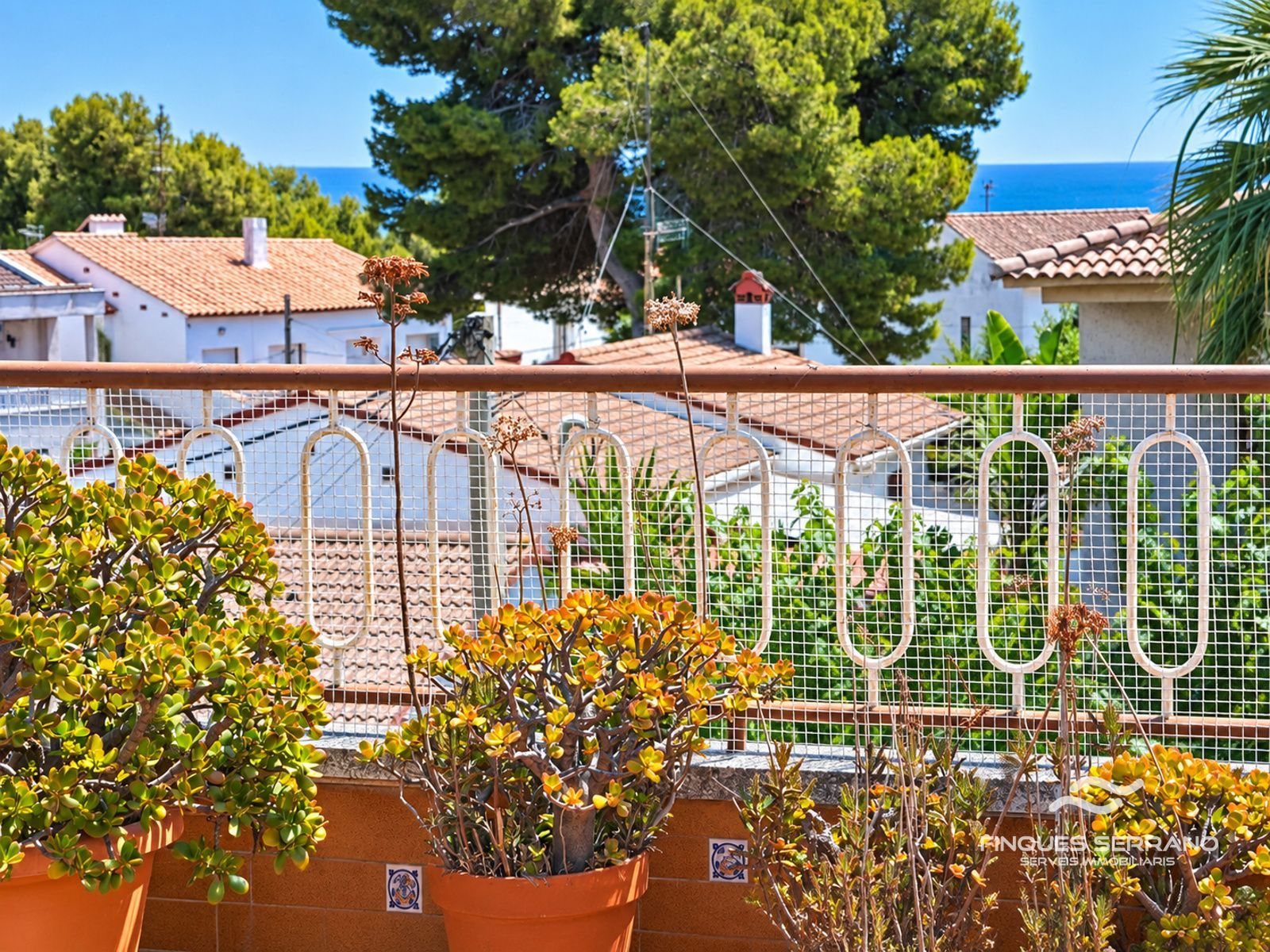Ático dúplex con grandes terrazas y vistas al mar en Segur de Calafell - Foto 3