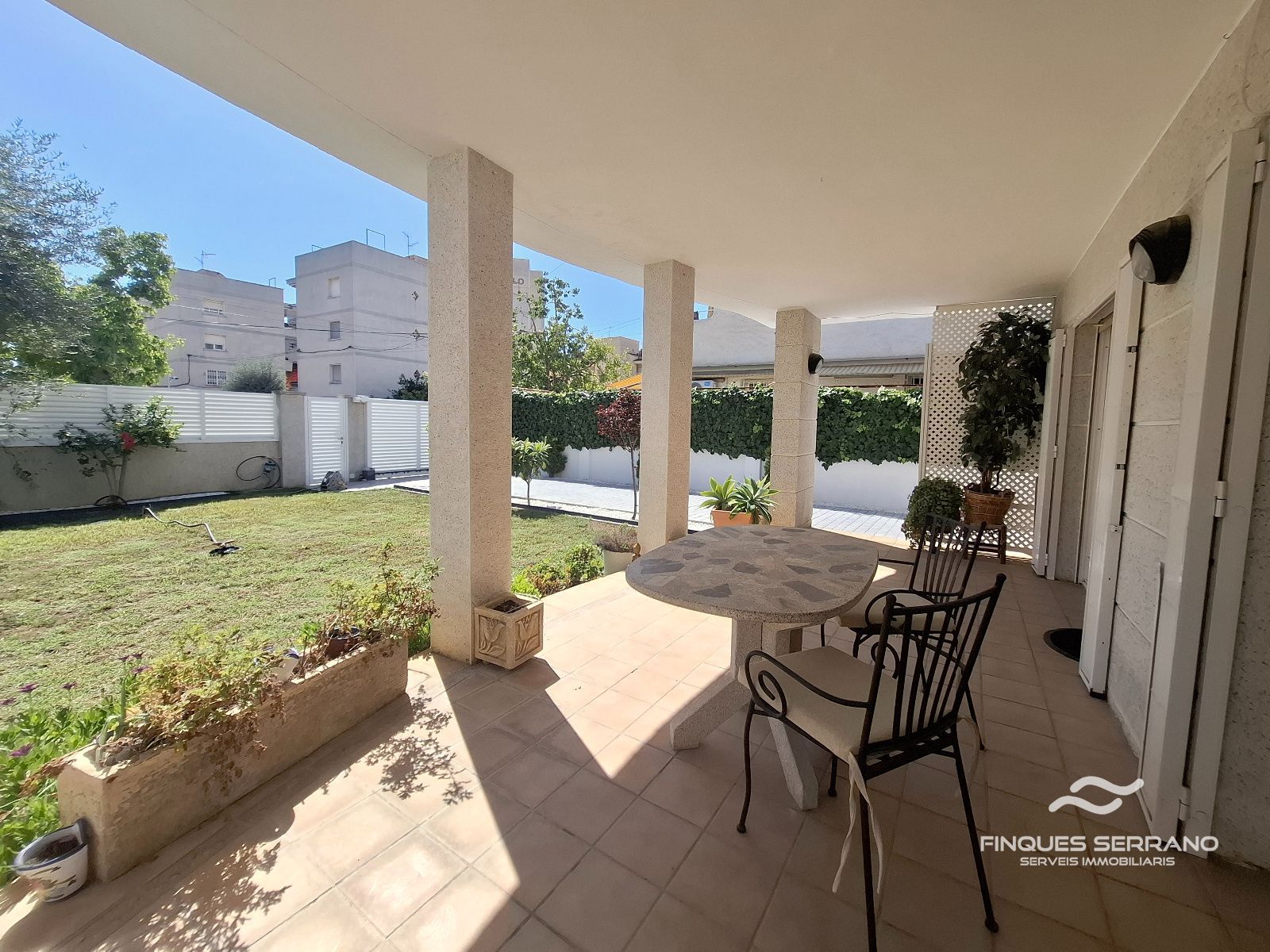 Chalet independiente a 100 metros del mar en Cunit - Foto 8