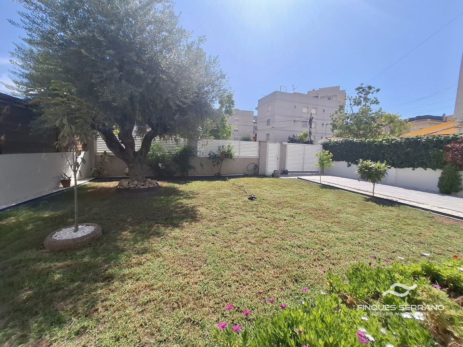 Chalet independiente a 100 metros del mar en Cunit - Foto 9