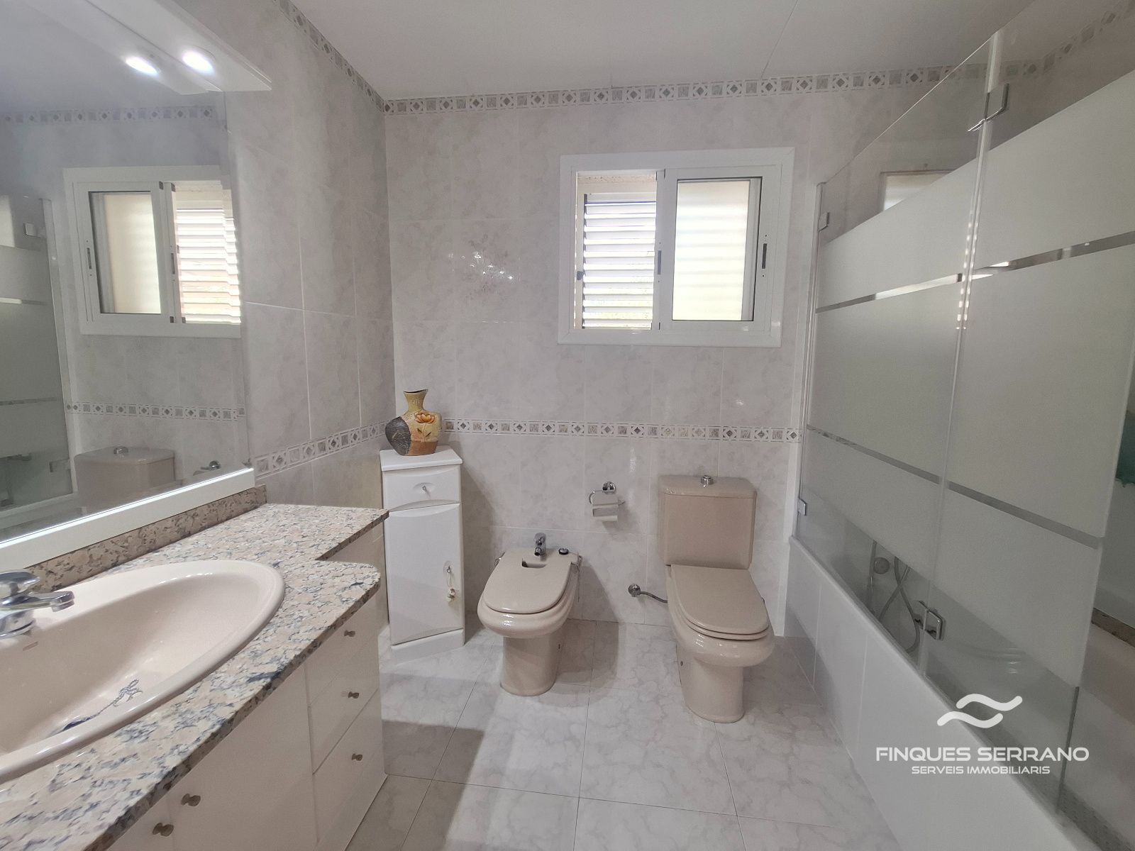 Chalet independiente a 100 metros del mar en Cunit - Foto 33