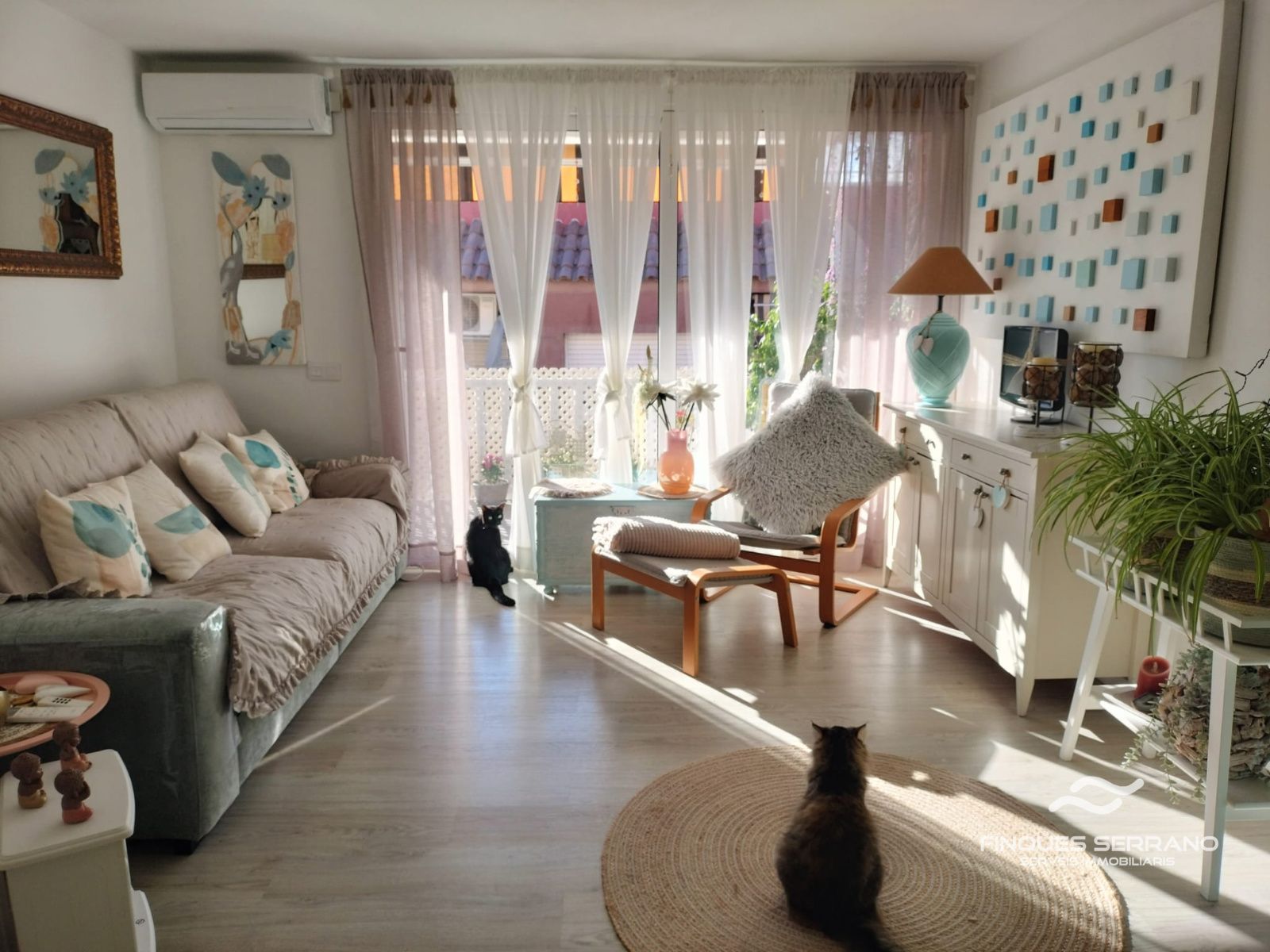 Ático reformado con terraza y 3 habitaciones en Cunit-Poble - Foto 2