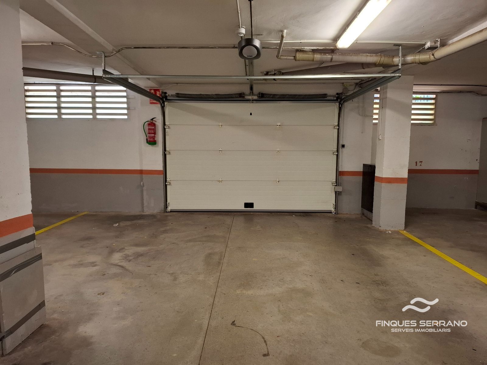 Piso luminoso con terraza al sur y parking a 400 metros de la playa en Cunit - Foto 40