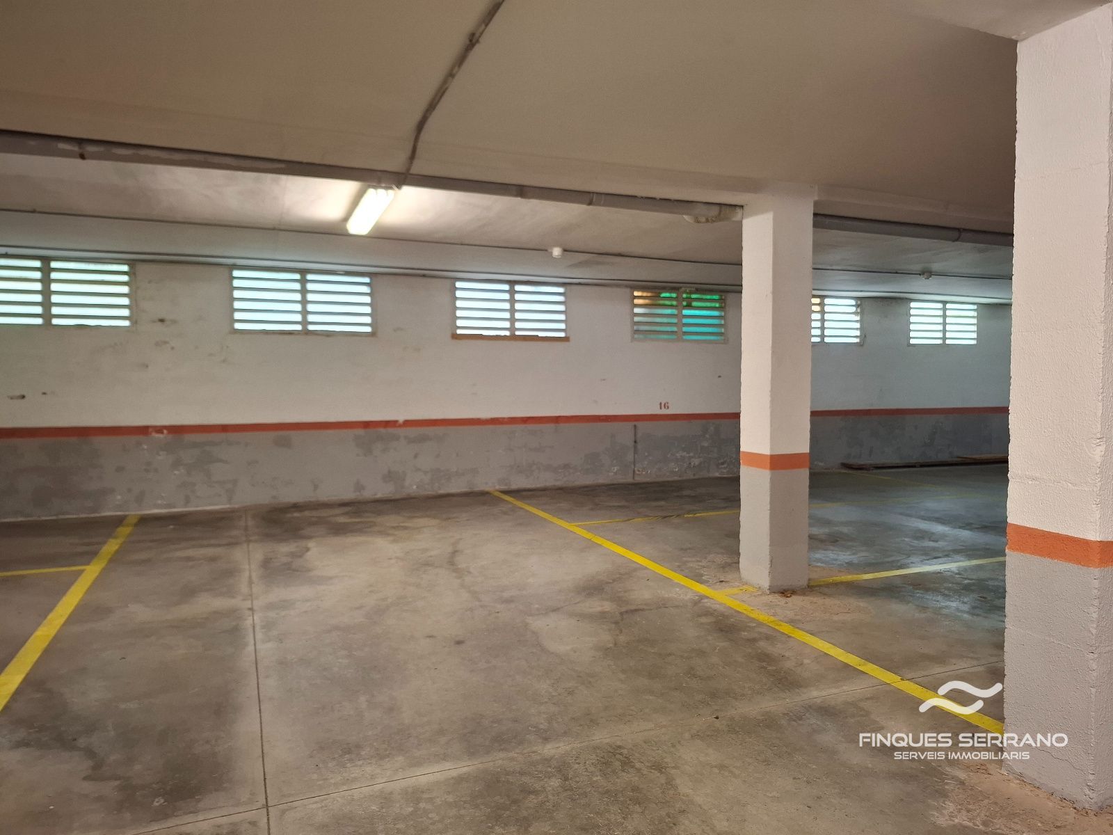 Piso luminoso con terraza al sur y parking a 400 metros de la playa en Cunit - Foto 41
