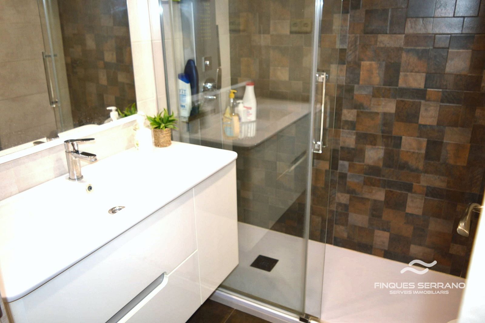 PISO CON TERRAZA Y AMPLIA ZONA COMUNITARIA EN CUNIT - Foto 13