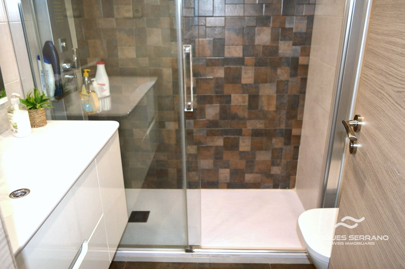 PISO CON TERRAZA Y AMPLIA ZONA COMUNITARIA EN CUNIT - Foto 14