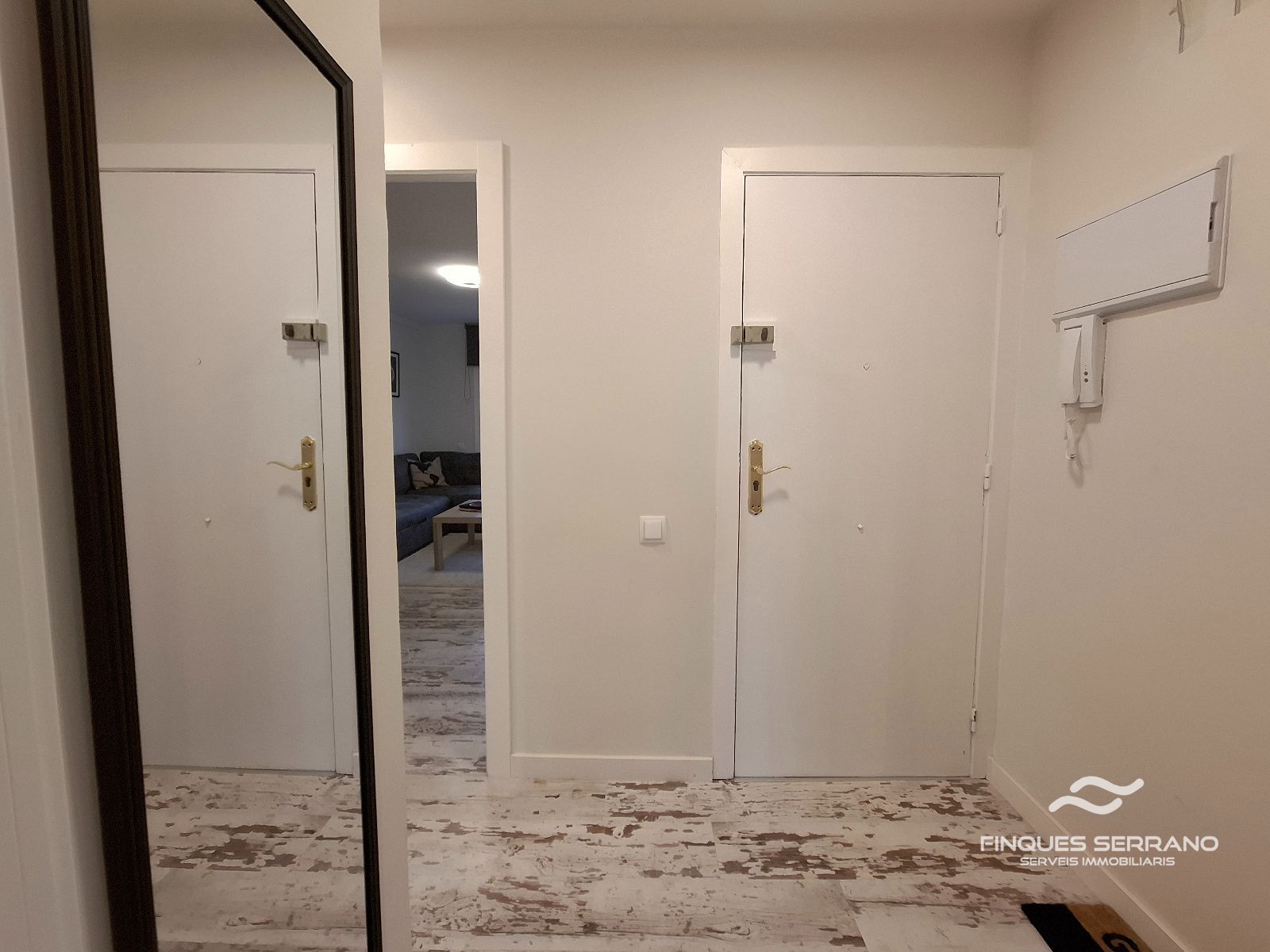 Ático -  estudio reformado con terraza, parking y trastero en Cunit - Foto 6