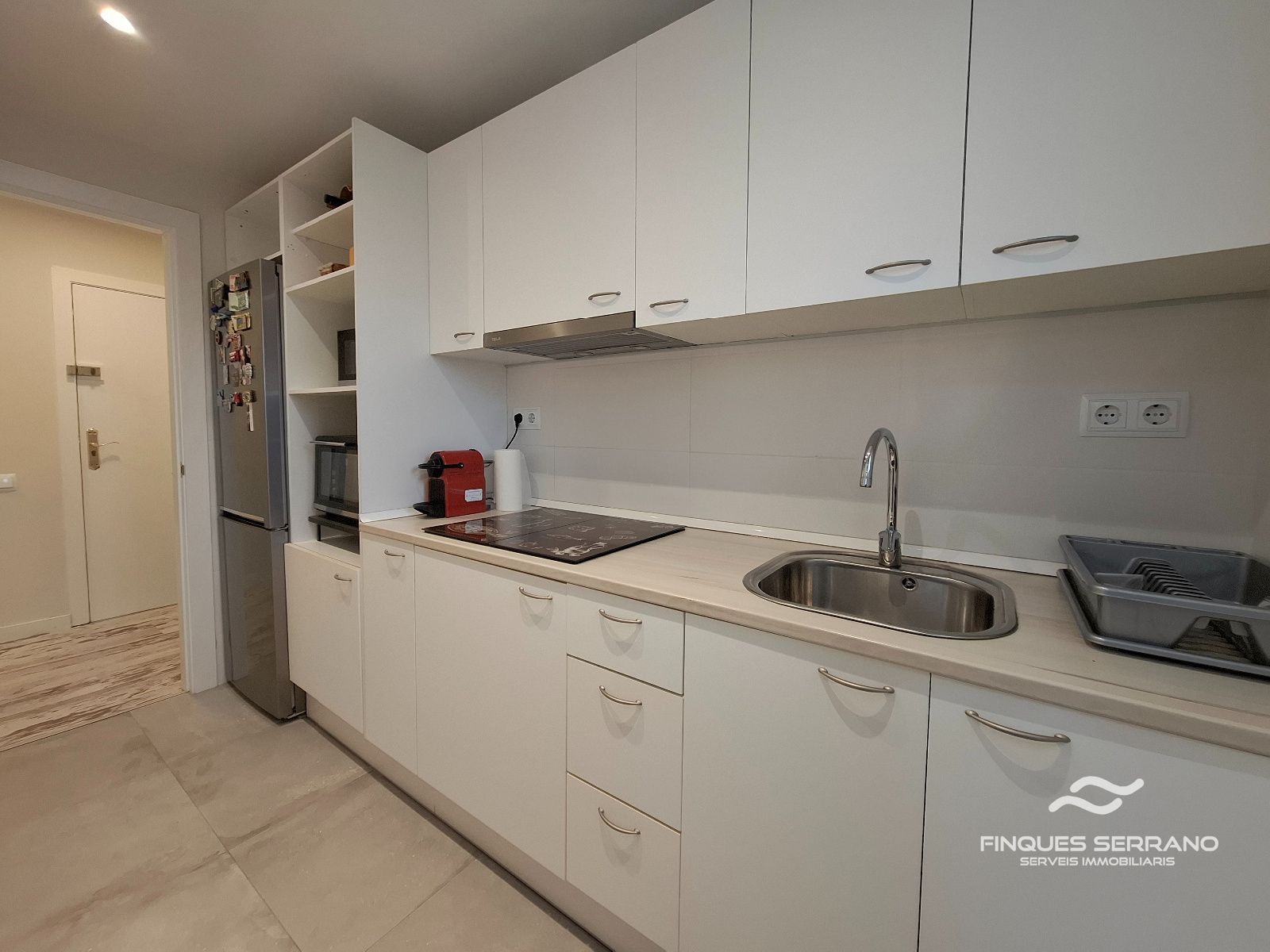 Ático -  estudio reformado con terraza, parking y trastero en Cunit - Foto 9
