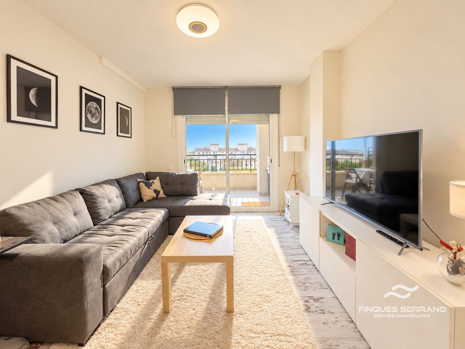 Ático -  estudio reformado con terraza, parking y trastero en Cunit - Foto 1