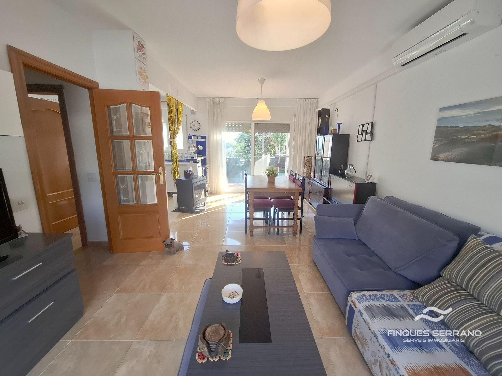 Chalet independiente con gran jardín, garaje y cocina de verano en Can Torrents, Cunit - Foto 3