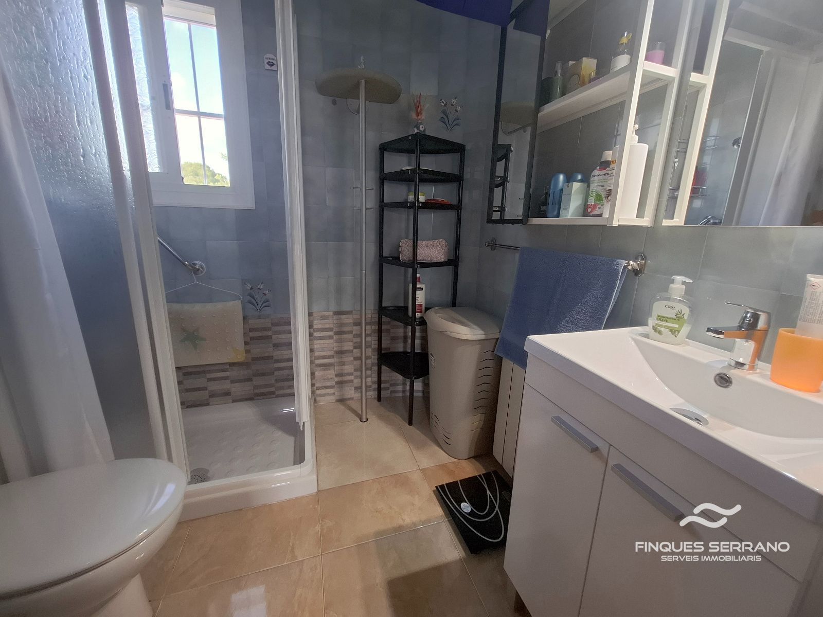 Chalet independiente con gran jardín, garaje y cocina de verano en Can Torrents, Cunit - Foto 25