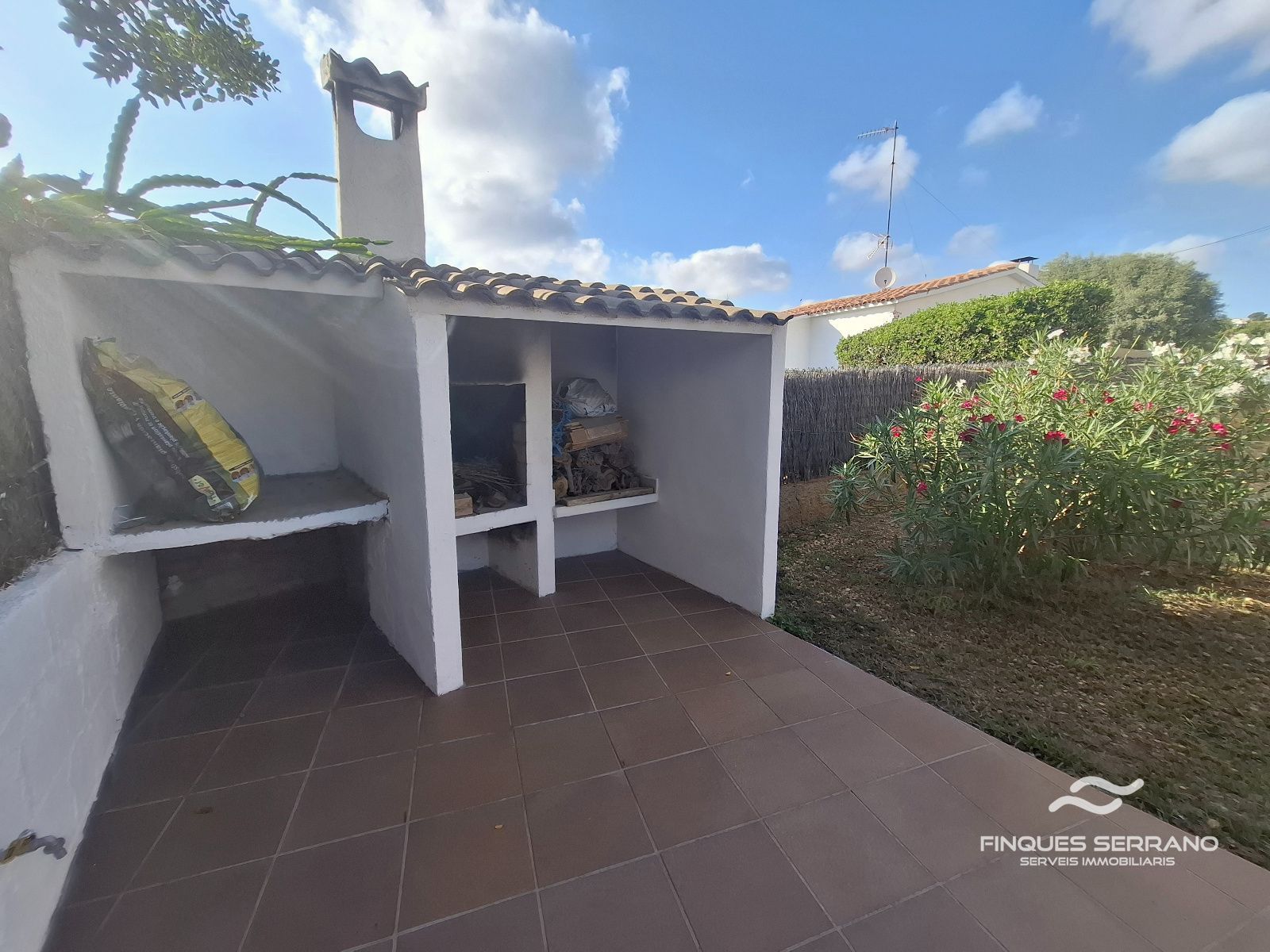Chalet independiente con gran jardín, garaje y cocina de verano en Can Torrents, Cunit - Foto 46