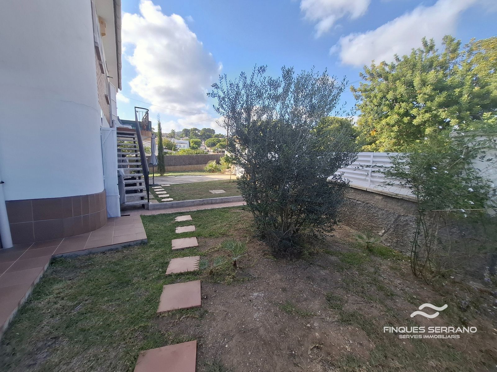 Chalet independiente con gran jardín, garaje y cocina de verano en Can Torrents, Cunit - Foto 56