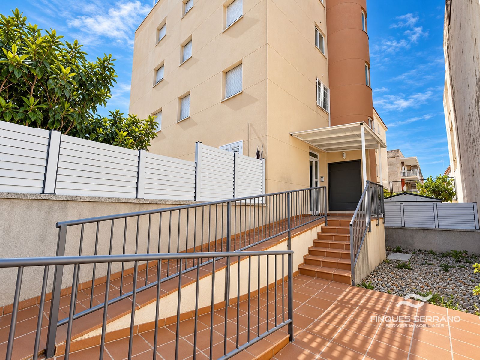A UN PASO DEL MAR, UN MUNDO DE POSIBILIDADES: ÁTICO CON GRAN SOLÁRIUM PRIVADO EN CUNIT - Foto 28