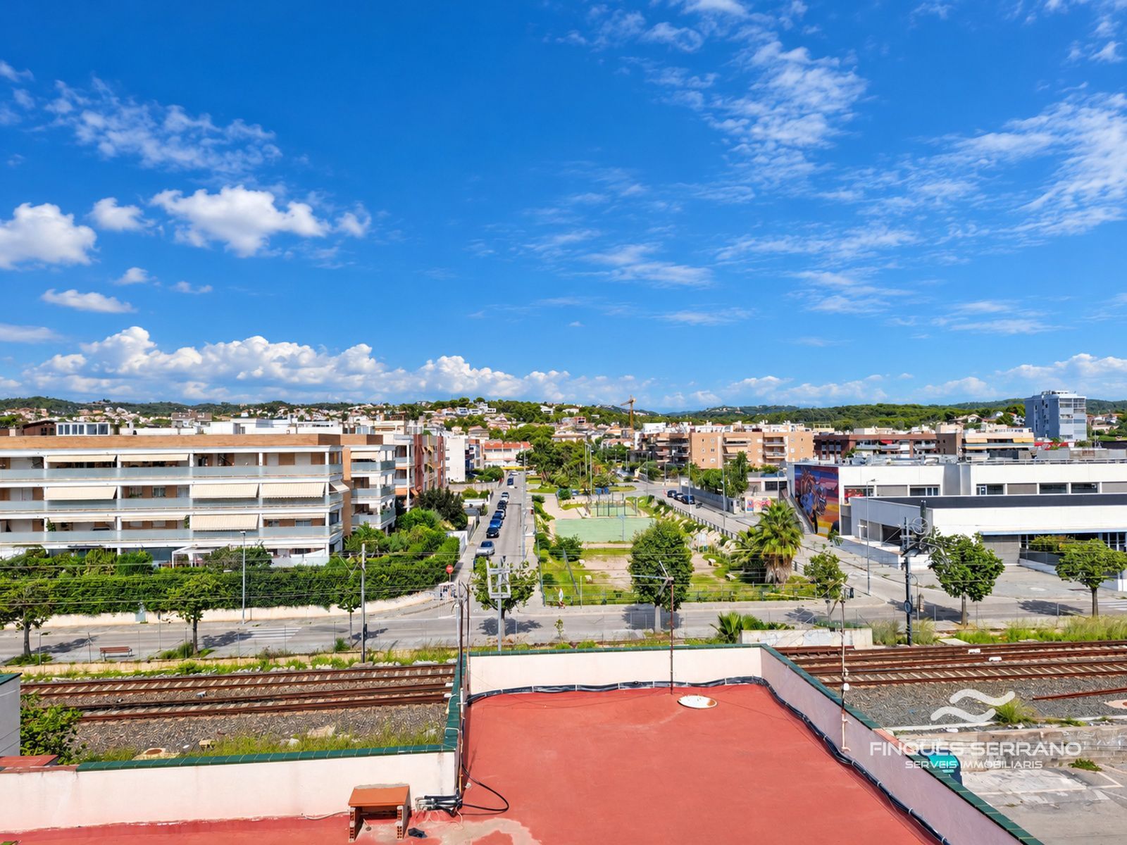 A UN PASO DEL MAR, UN MUNDO DE POSIBILIDADES: ÁTICO CON GRAN SOLÁRIUM PRIVADO EN CUNIT - Foto 7