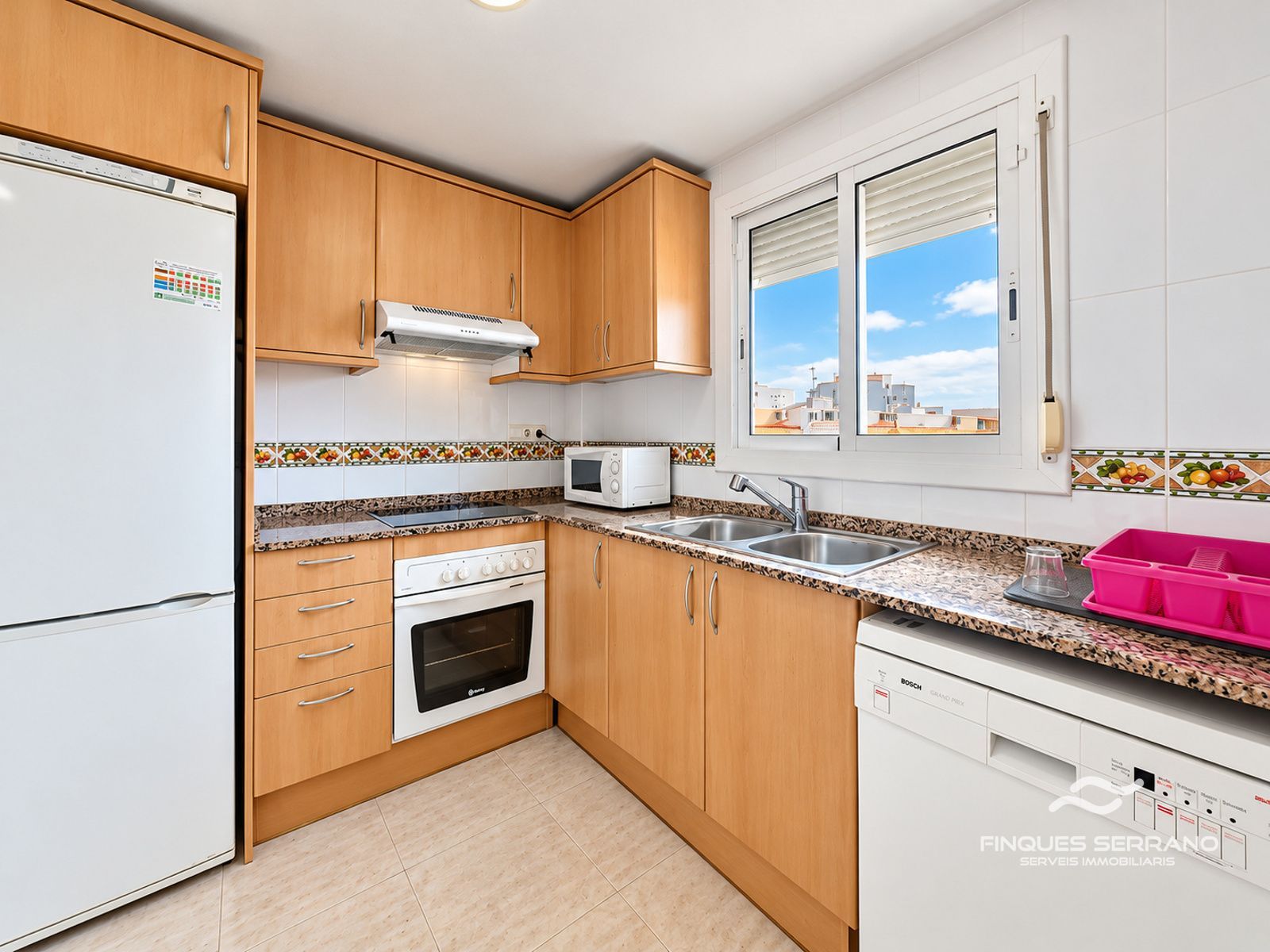 A UN PASO DEL MAR, UN MUNDO DE POSIBILIDADES: ÁTICO CON GRAN SOLÁRIUM PRIVADO EN CUNIT - Foto 14