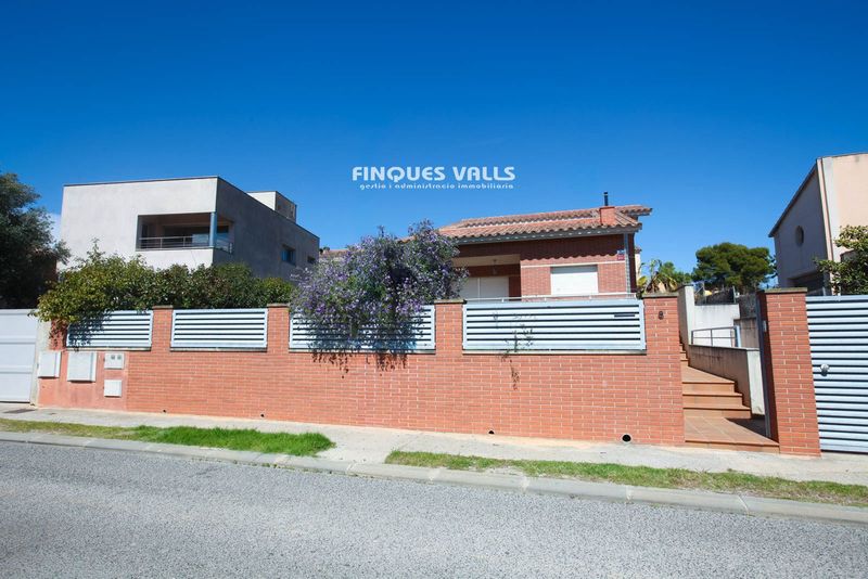 Chalet Independiente en venta Calafell, Tarragona. Ref: 1508. Finques Valls
