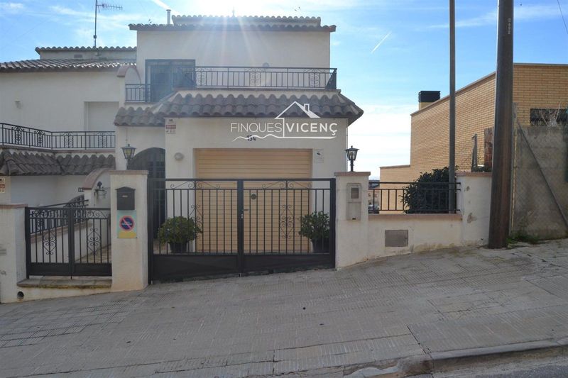 Maison de ville en vente Segur De Calafell, Tarragona. Ref: 2303. Finques Vicenç