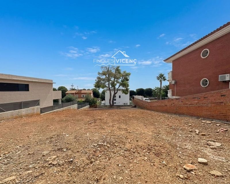Terrain constructible en vente Calafell, Tarragona. Ref: 2667. Finques Vicenç