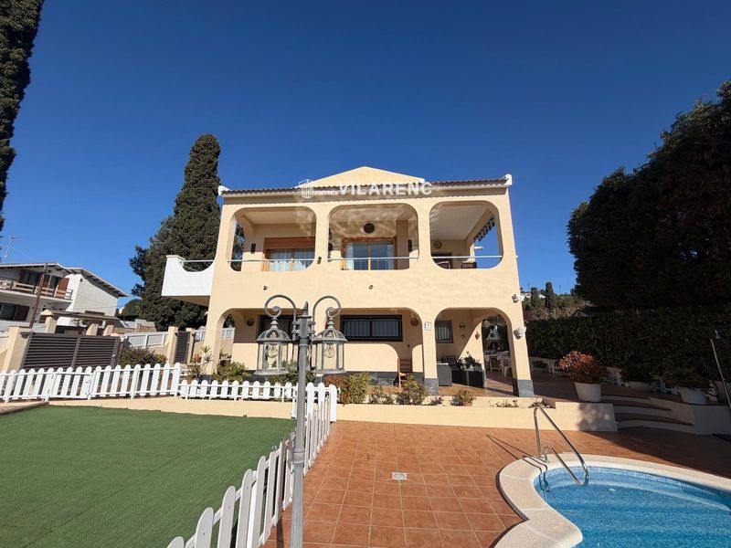 Chalet Independiente en venta El Vendrell, Tarragona. Ref: 2028. Finques Vilarenc