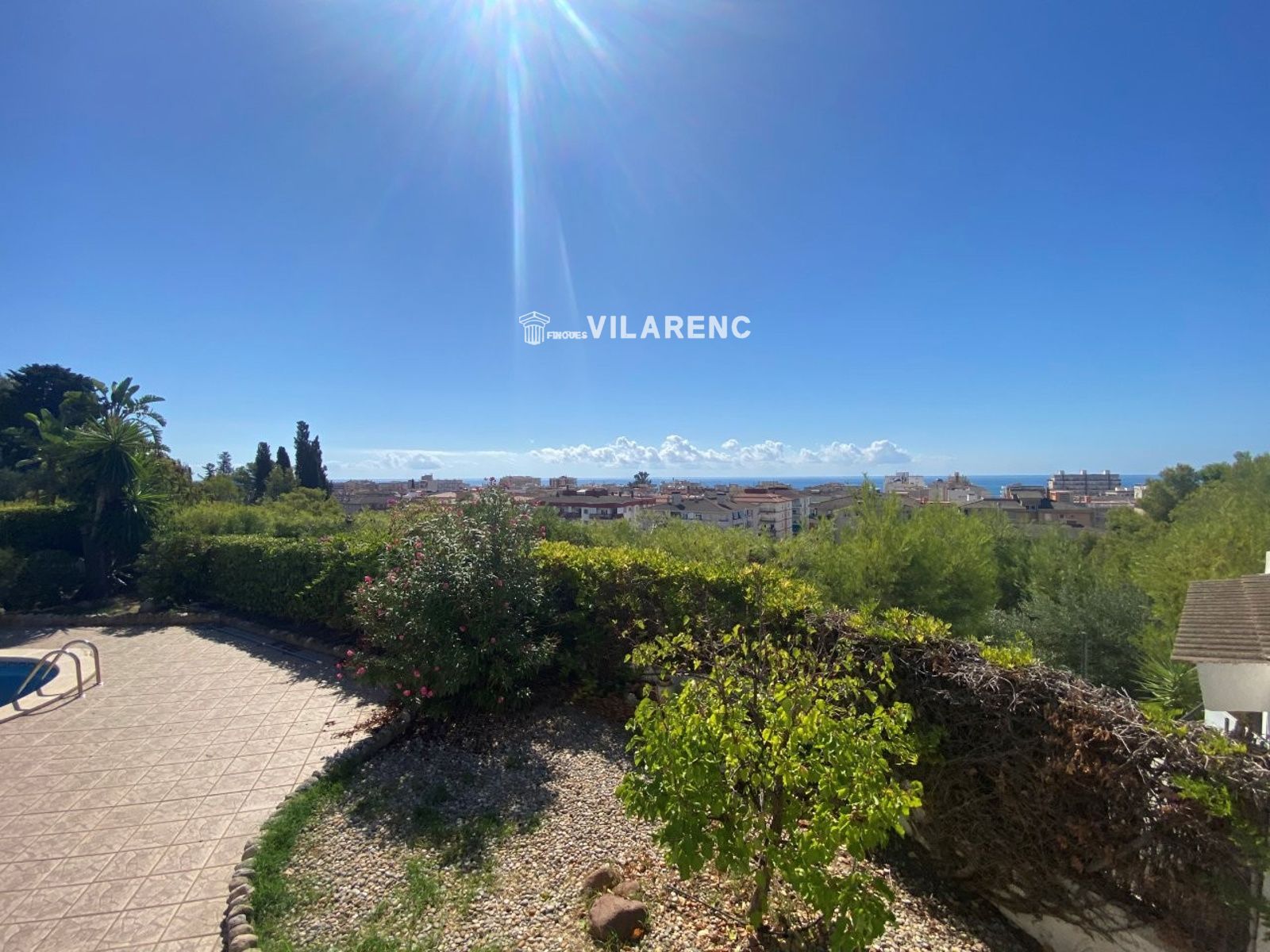 VENTA DE CHALET INDEPENDIENTE DE 4 DORMITORIOS / 3 BAÑOS Y PISCINA PROPIA - Foto 17