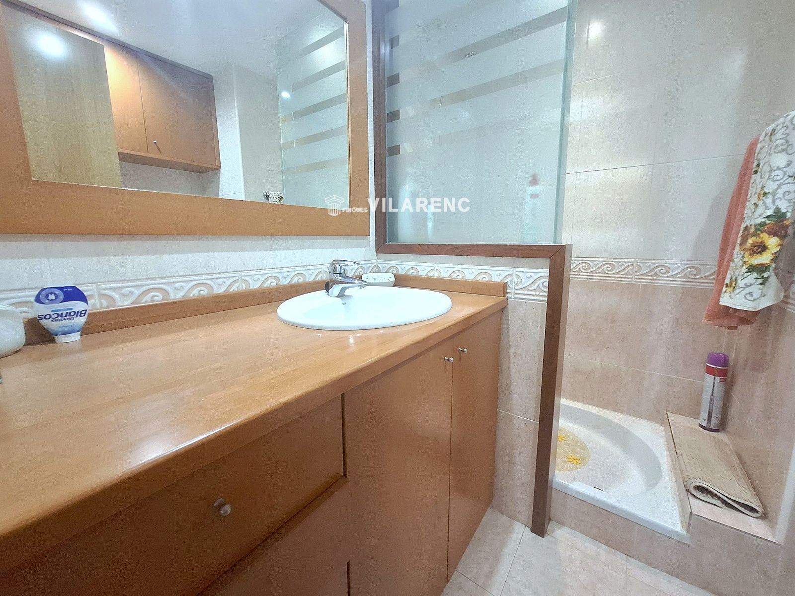 Piso de 3 dormitorios con terraza y piscina cerca del mar en Segur de Calafell - Foto 14