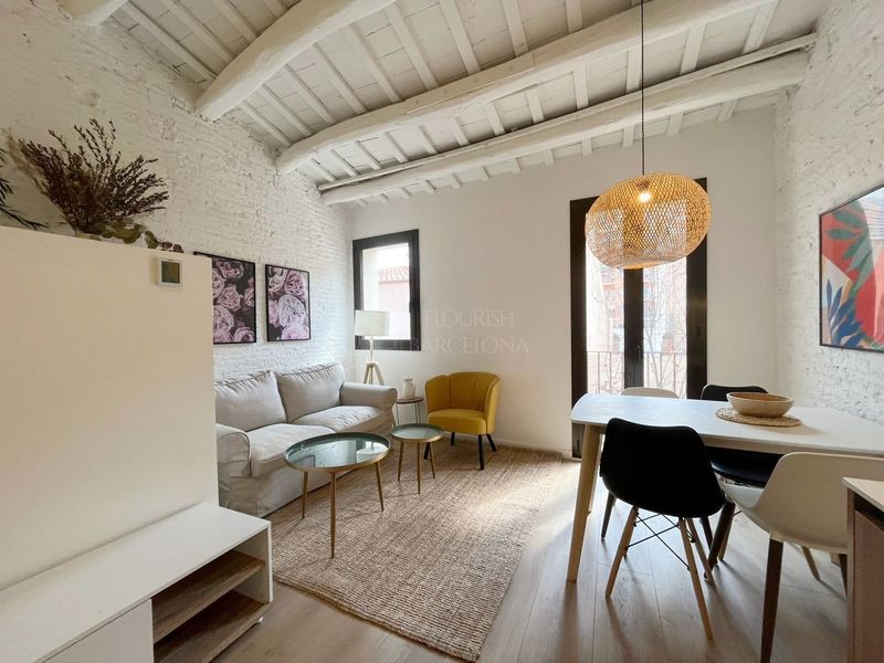 Piso en alquiler Barcelona. Ref: 1034. Flourish Barcelona 