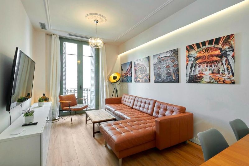 Piso en venta Barcelona. Ref: 1036. Flourish Barcelona 