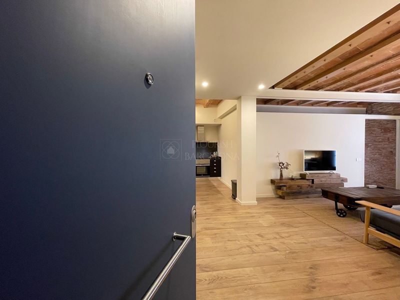 Piso en alquiler Barcelona. Ref: 1037. Flourish Barcelona 