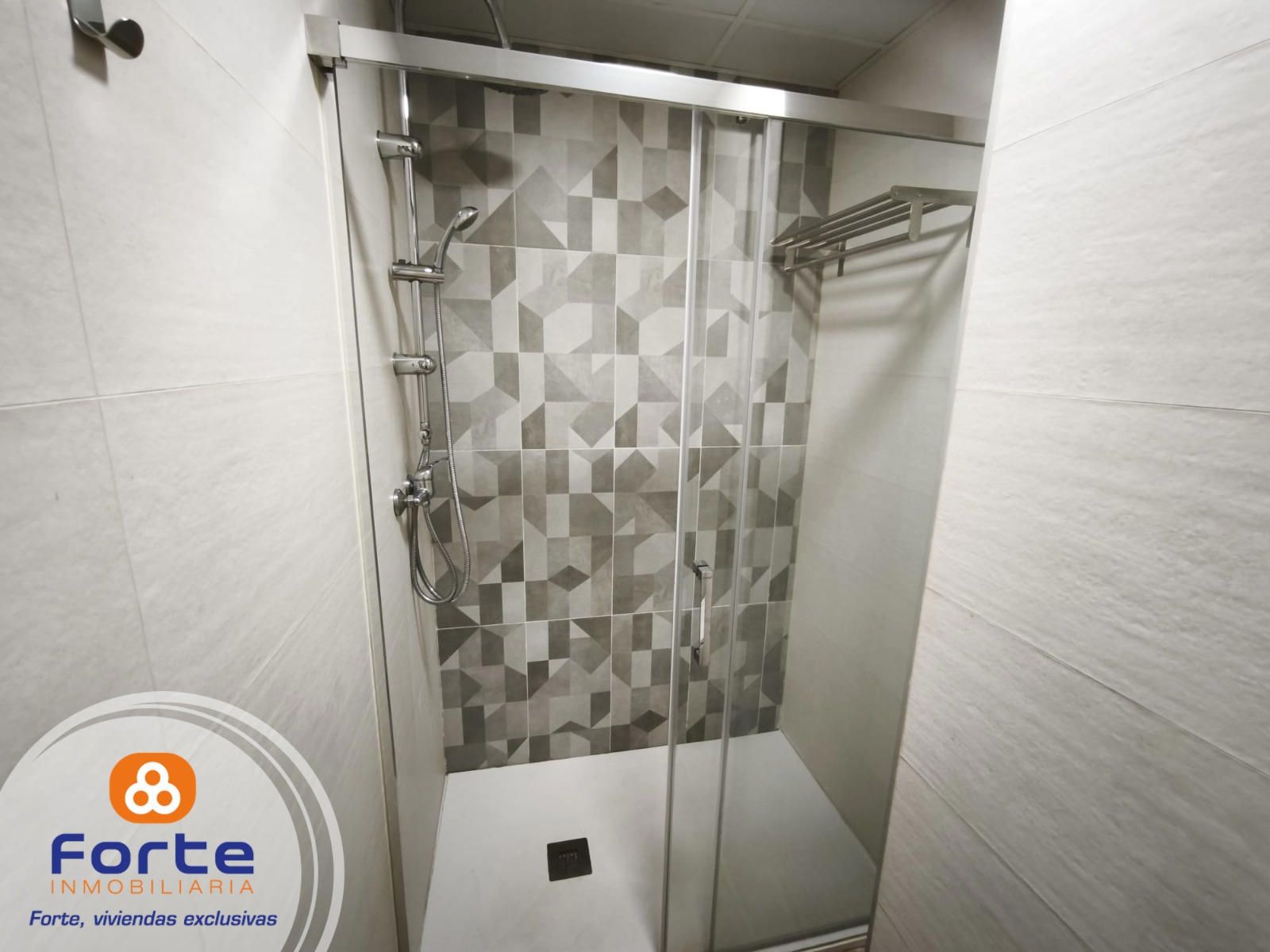 PRECIOSO LOFT EN AVD CARLOS III - Foto 9