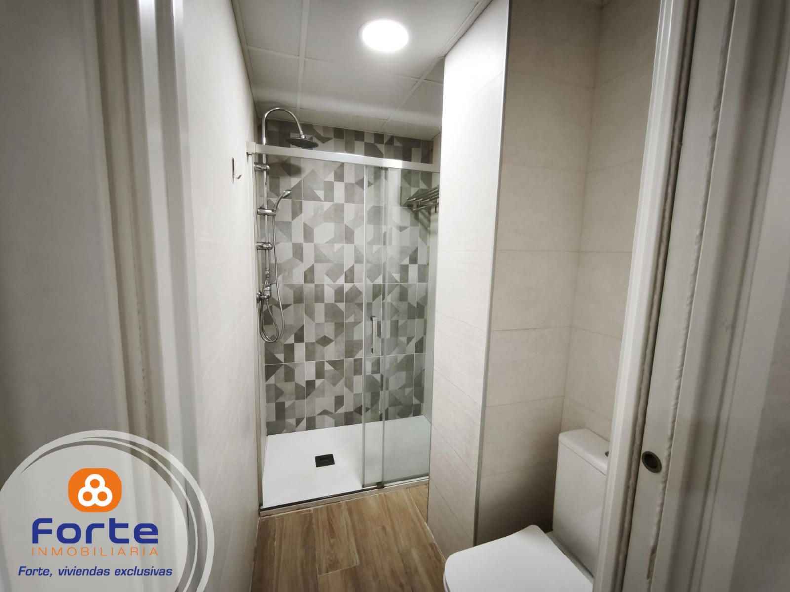 PRECIOSO LOFT EN AVD CARLOS III - Foto 8