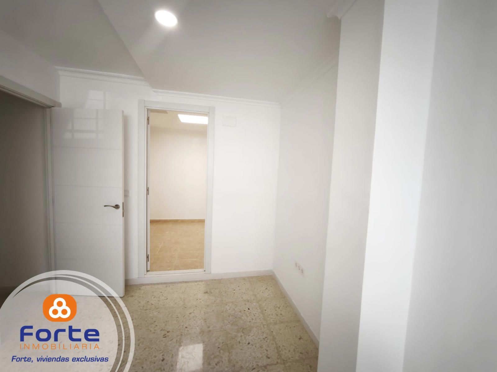 PISO DE 3 DORMITORIOS EN BARRIO NARANJO - Foto 13