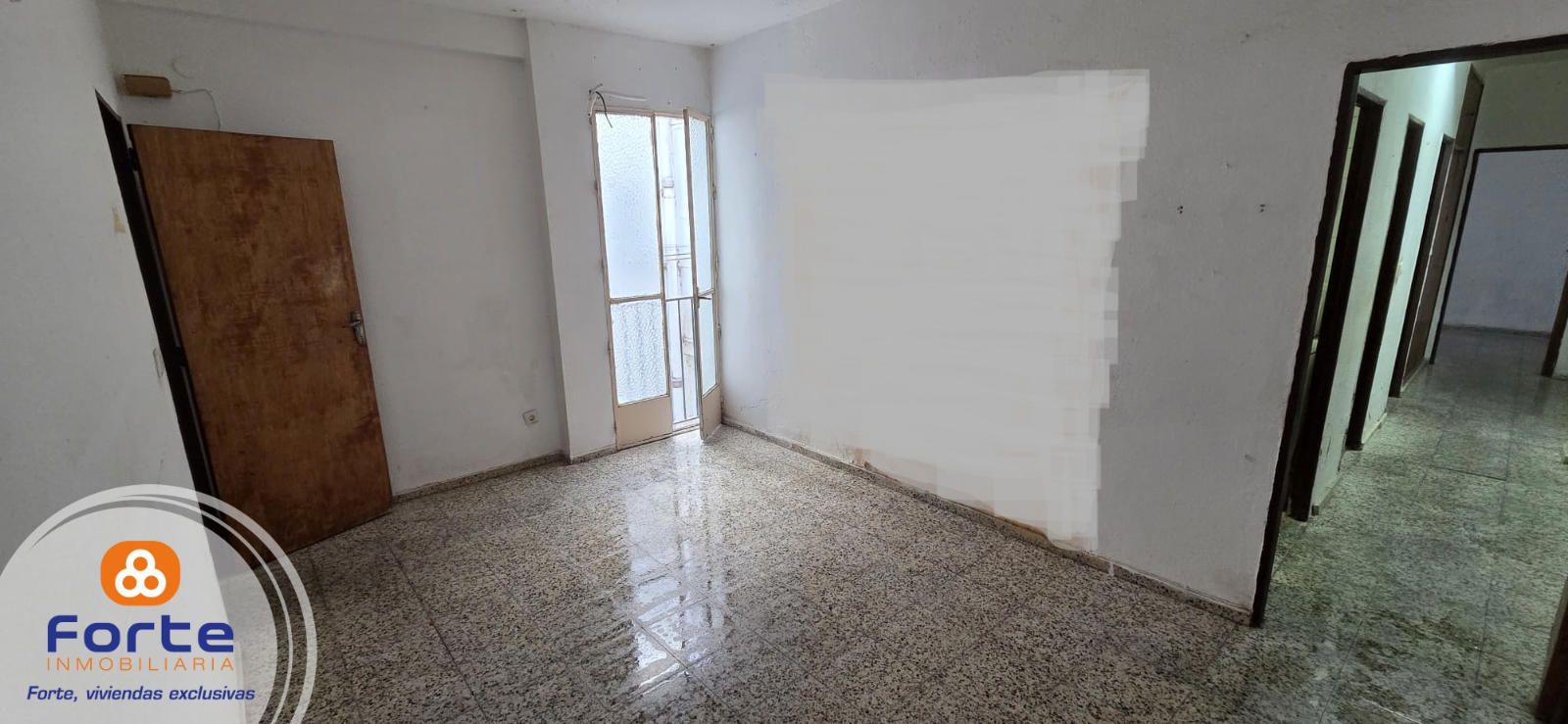 VIVIENDA CON INMEJORABLE SITUACIÓN!!! PRECIO EXCEPCIONAL!!! AL LADO DE RECTORADO - Foto 7