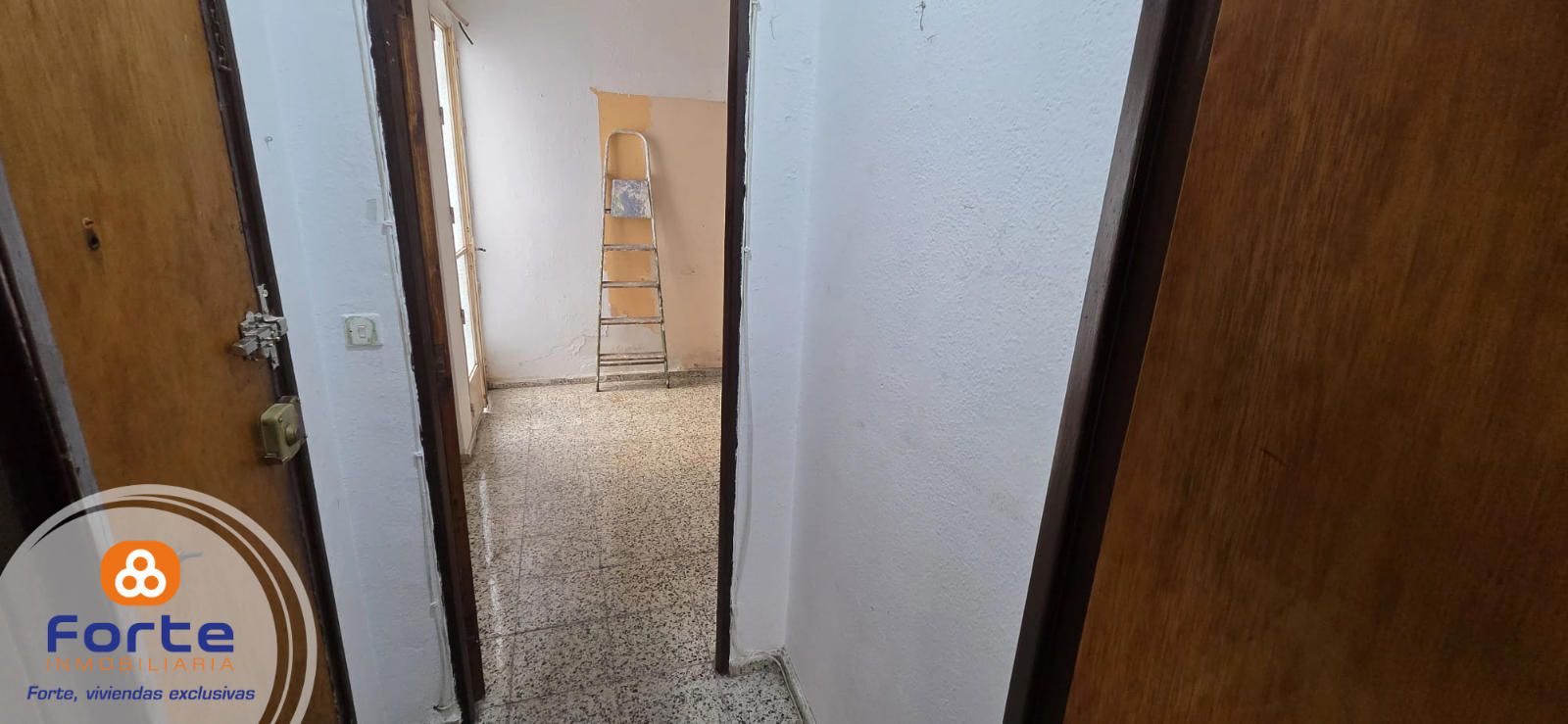VIVIENDA CON INMEJORABLE SITUACIÓN!!! PRECIO EXCEPCIONAL!!! AL LADO DE RECTORADO - Foto 10