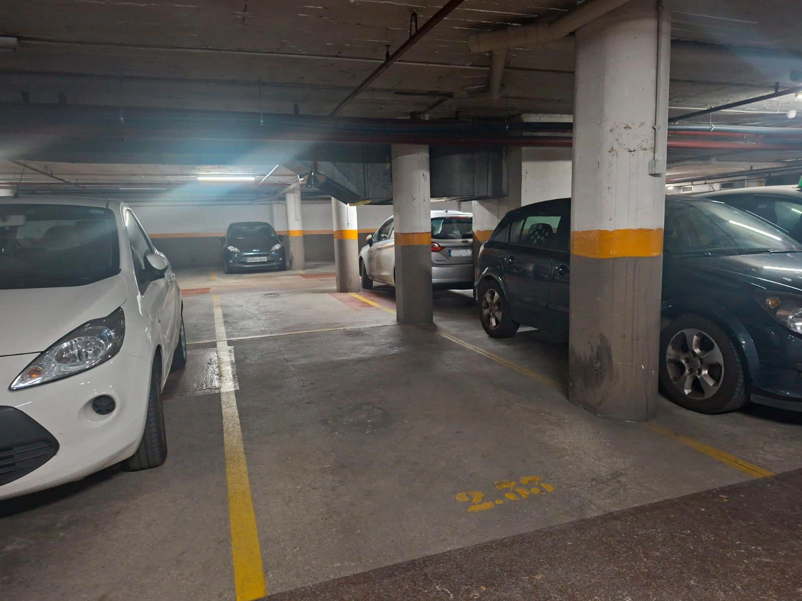 Garatge en lloguer Barcelona. Ref: 5701. FINQUES FUTURA