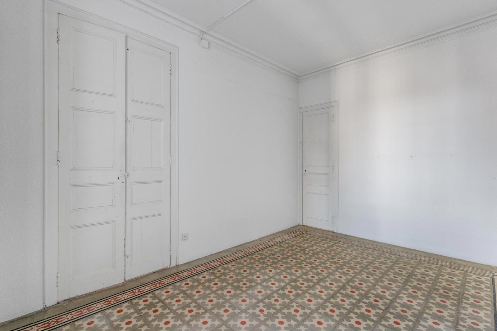 Precioso piso en Finca Regia a reformar- Ronda Sant Pere - Foto 9