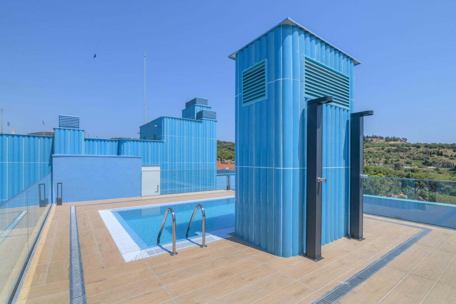 Fantástico Piso de Obra Nueva en la Marina del Port- Con piscina comunitaria, parking, trastero, gimnasio.. Una maravilla¡ - Foto 3