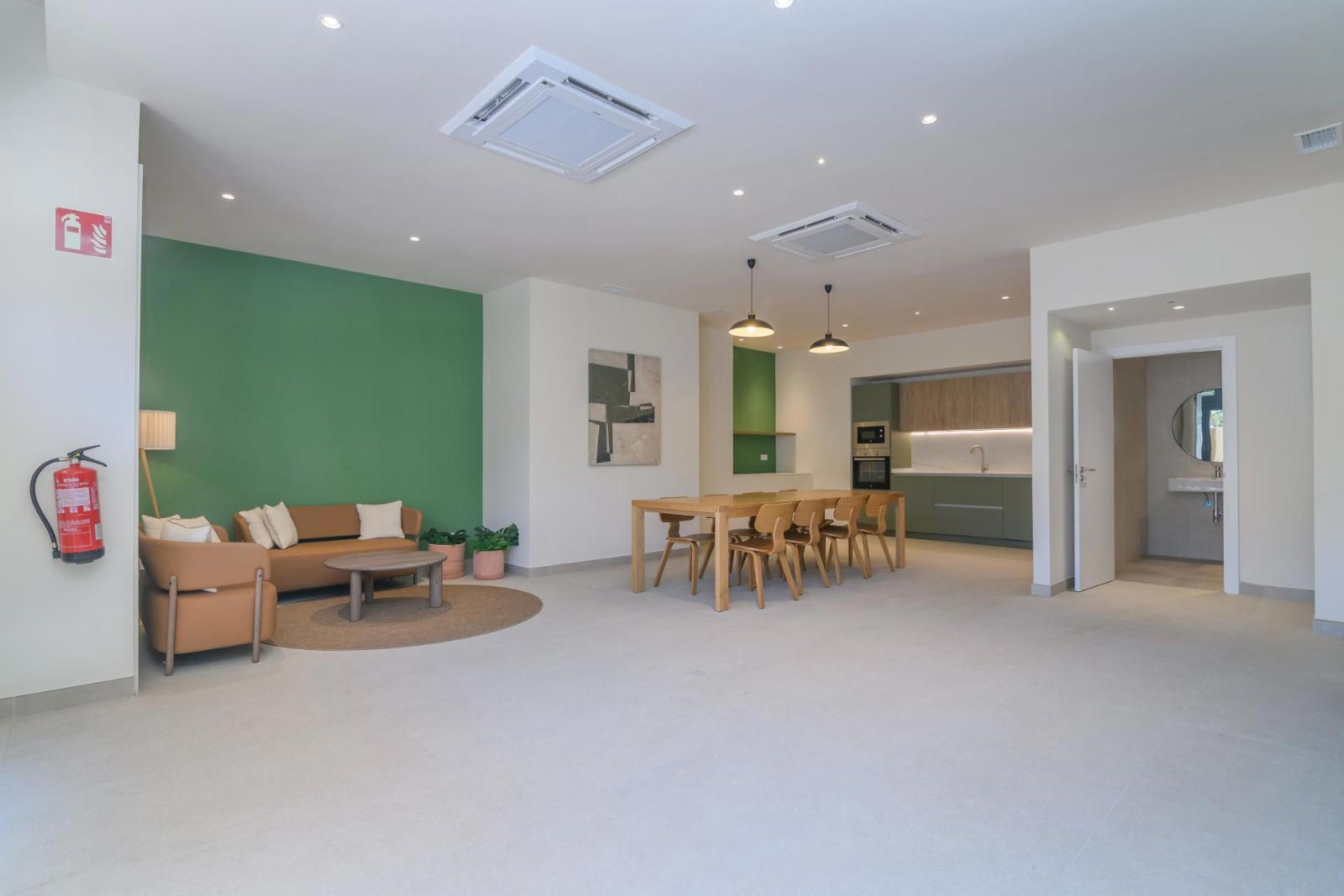 Fantástico Piso de Obra Nueva en la Marina del Port- Con piscina comunitaria, parking, trastero, gimnasio.. Una maravilla¡ - Foto 23