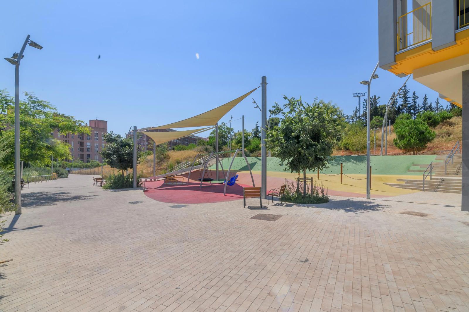 Fantástico Piso de Obra Nueva en la Marina del Port- Con piscina comunitaria, parking, trastero, gimnasio.. Una maravilla¡ - Foto 30