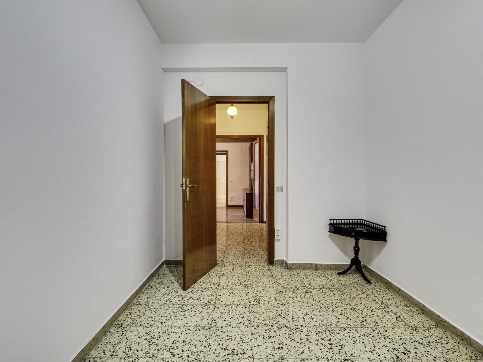 Dormitorio - Estupendo piso en Mallorca-Lepanto- a actualizar