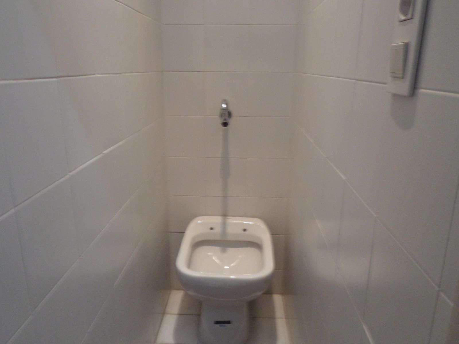 Grand local ouvert sur deux étages - lumineux - Très bon état - Foto 25