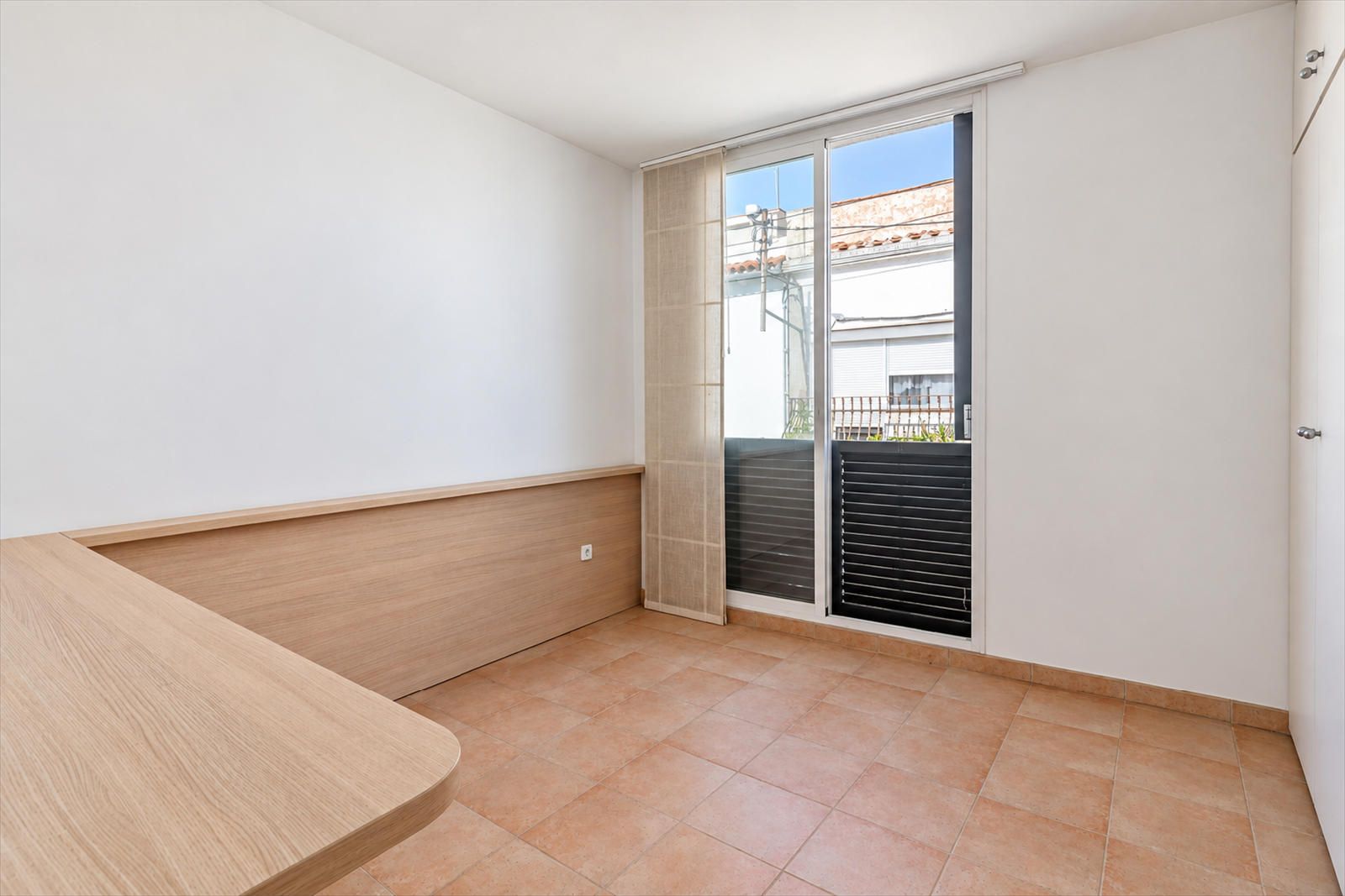 Dormitorio - Preciosa casa  de 3 plantas ( mas planta sótano) en el centro de Premià de Mar-En segunda línea de mar